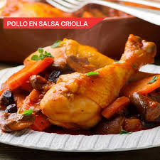 Pollo en salsa criolla
